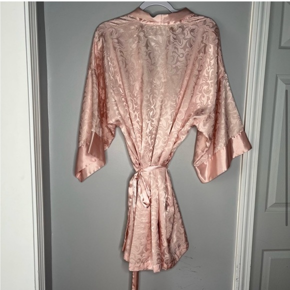 Vintage Victoria Secret Pink Satin Robe One Size Gold Label Tie Waist - Picture 4 of 6